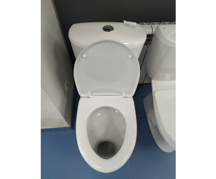 Унитаз-компакт Версия арматура+сиденье, косой выпуск Фотография_3