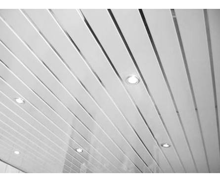 Панель ПВХ Белый Люкс хром/лак 3х секционная 240x3000x8 мм (0.72 м²)  Фотография_1