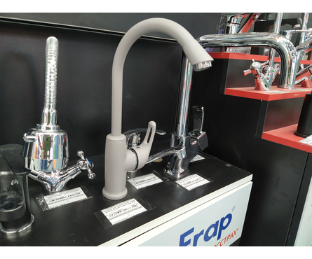 Смеситель для кухни однорычажный D&K высокий гусак серый матовый DA1372421 Фотография_1