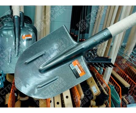 Лопата штыковая (рельсовая сталь) с деревянным черенком Фотография_1