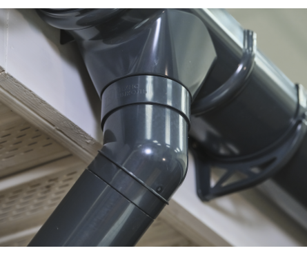 Колено трубы 135° Технониколь ПВХ ОПТИМА (серый) Фотография_2