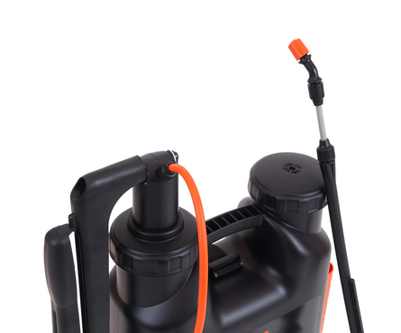 Опрыскиватель 16.0 л ранцевый черный Жук Фотография_3