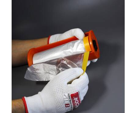 Пленка укрывная защитная с клейкой лентой + диспенсер 2.7 м 15 м DECOR Фотография_2